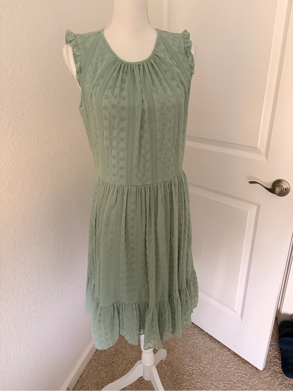 Calvin Klein Sage Green Prairie Ruffle Lace Midi Dress sz 10
